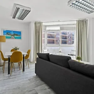 https://apartamento-luminoso-cuarteles.1costadelsol.com